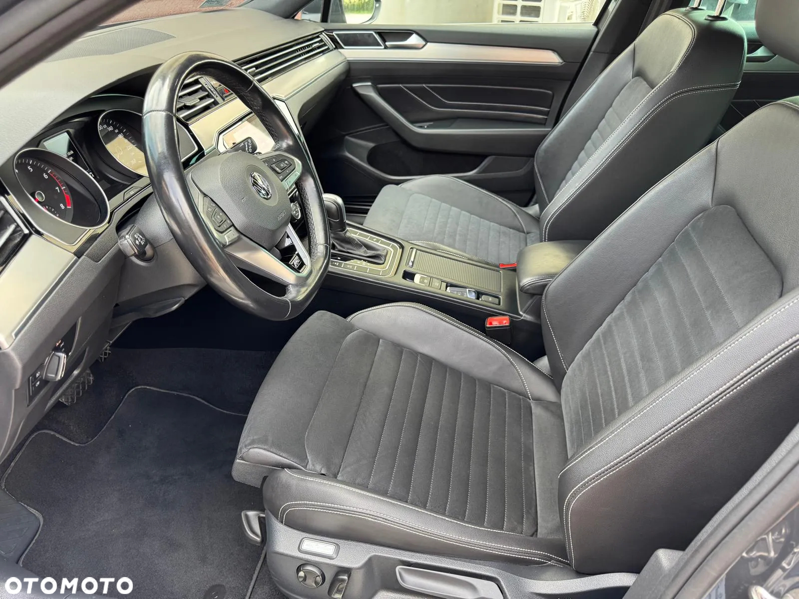 Volkswagen Passat 2.0 TSI Elegance DSG - 11