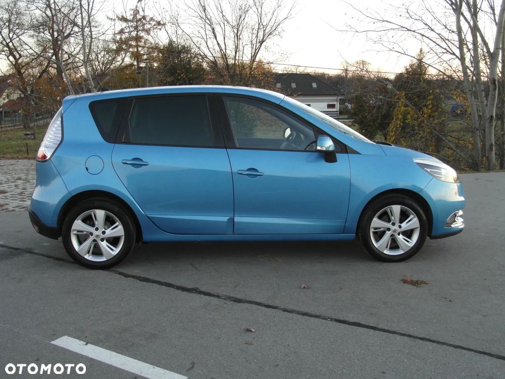 Renault Scenic 1.6 16V 110 LIMITED - 11
