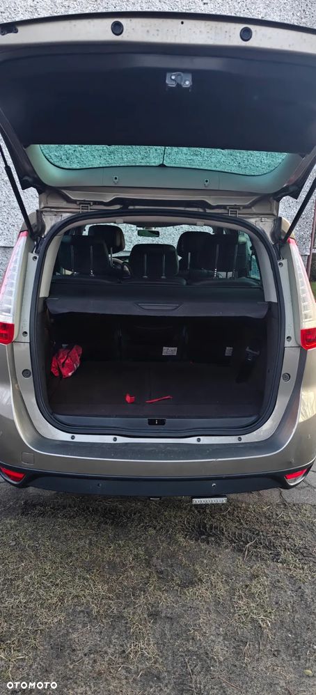 Renault Scenic 1.9 dCi Privilege - 19