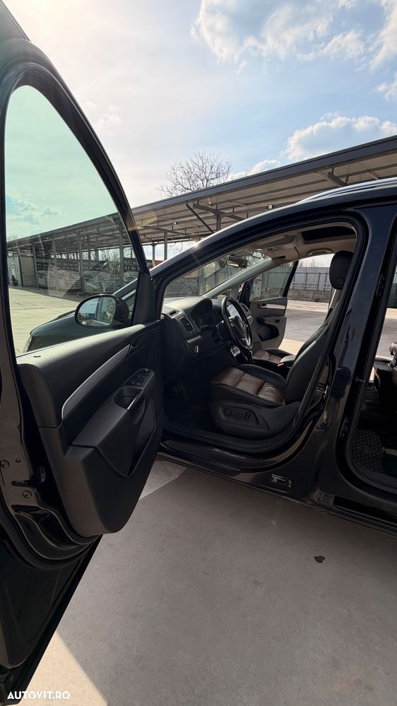 Volkswagen Sharan 2.0 TDI DSG BlueMotion Technology Highline - 15