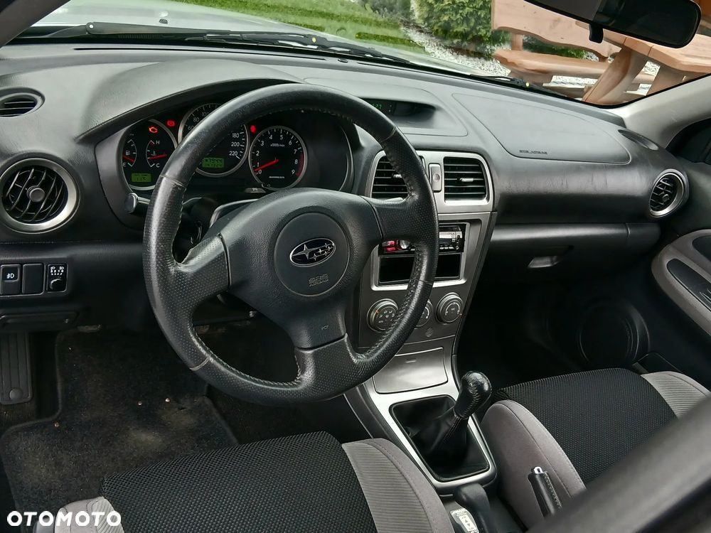 Subaru Impreza SW 2.0 RS - 24