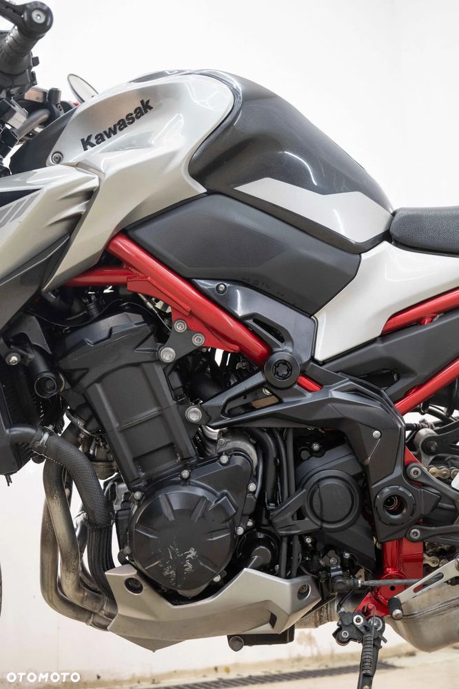 Kawasaki Z 900 - 13
