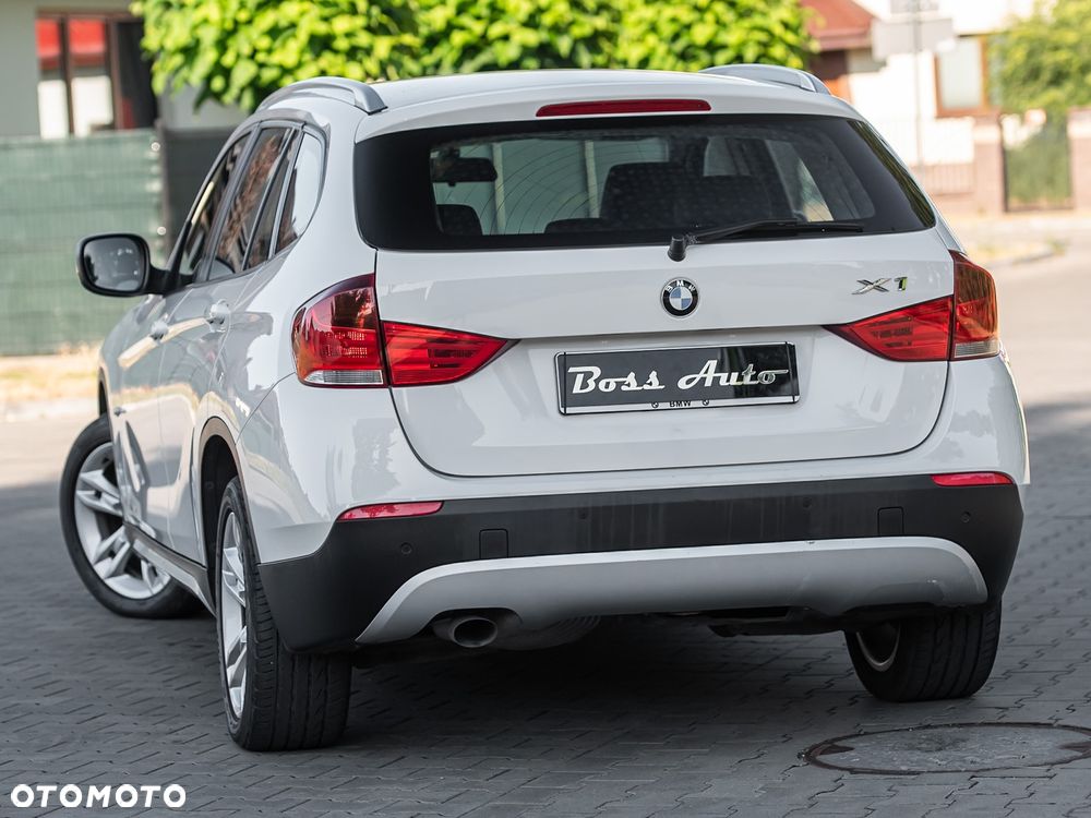 BMW X1 sDrive18d xLine - 9