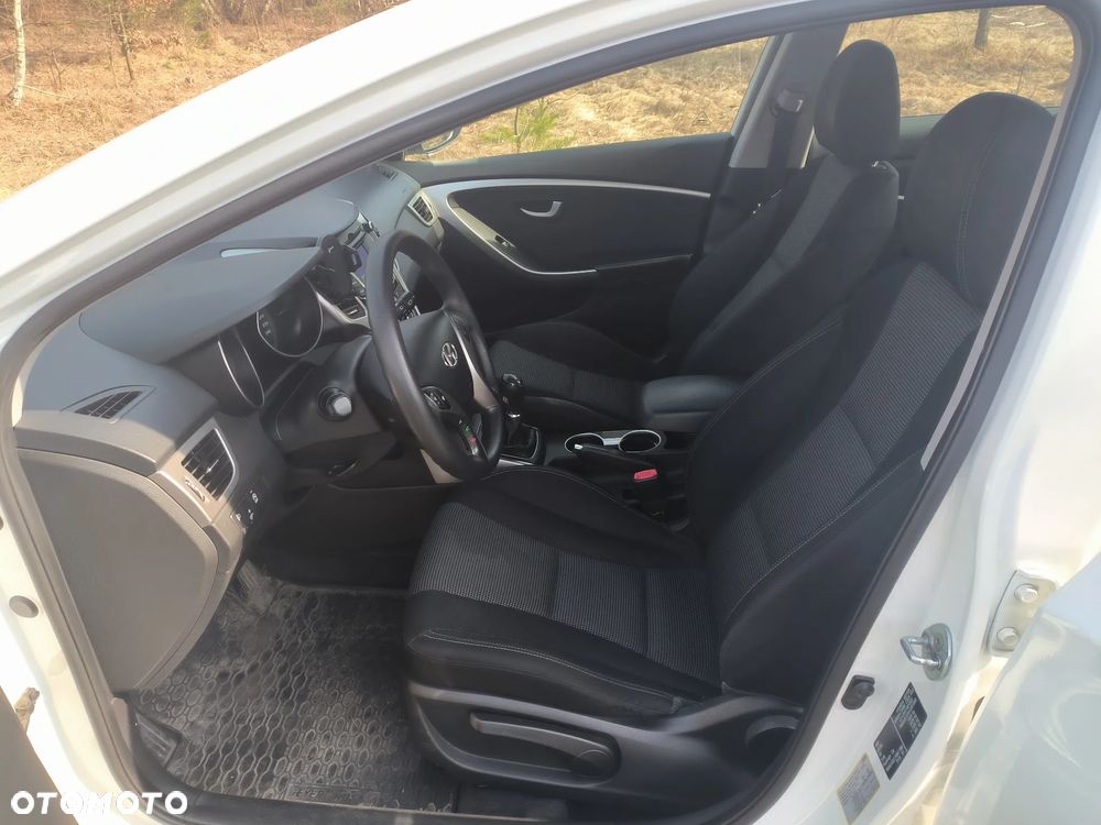 Hyundai i30 1.6 CRDi Classic - 13