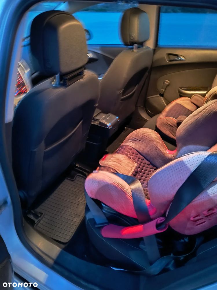 Opel Astra 1.7 CDTI DPF Active - 10