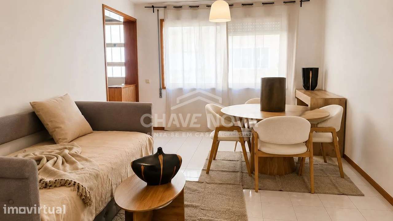 T0 c/ Lugar de Garagem em Canidelo - Grande imagem: 2/8