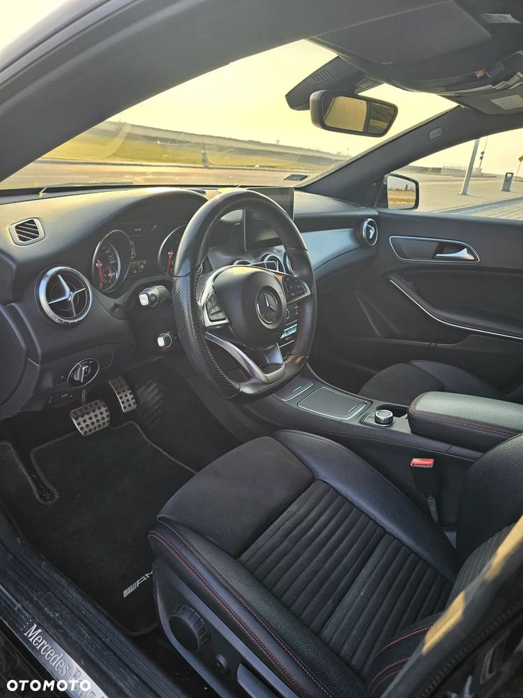 Mercedes-Benz CLA 200 7G-DCT AMG Line - 5