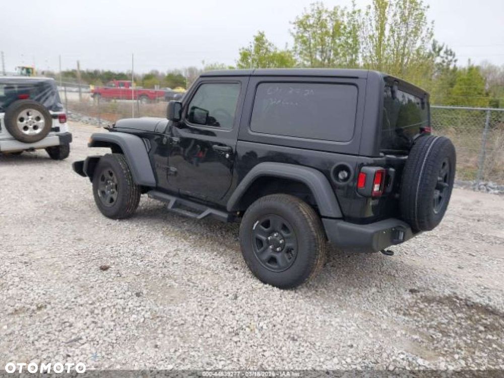 Jeep Wrangler - 4