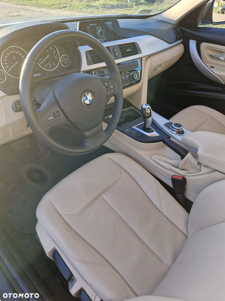 BMW Seria 3 318i - 8