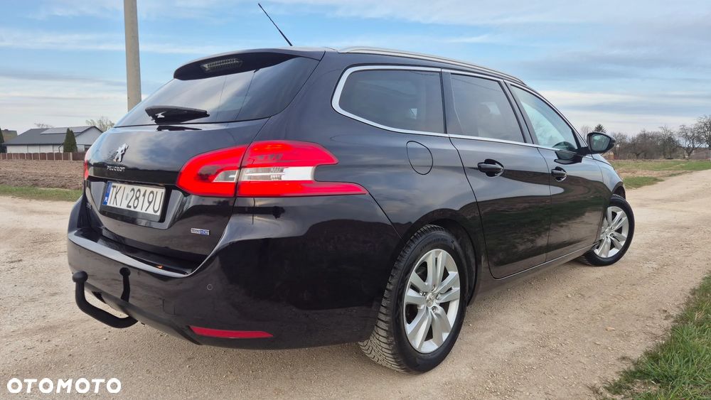 Peugeot 308 1.6 BlueHDi Allure S&S - 10