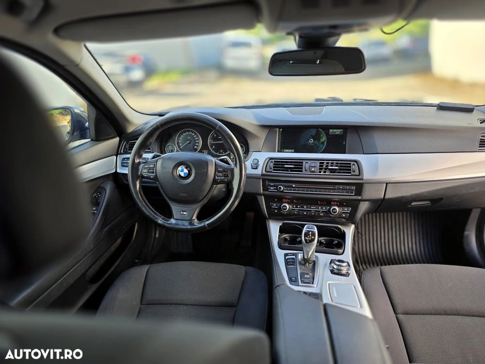 BMW Seria 5 525d xDrive - 8