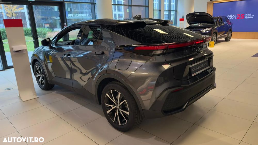 Toyota C-HR - 8