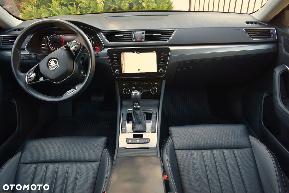 Skoda Superb 2.0 TDI SCR Style DSG - 5