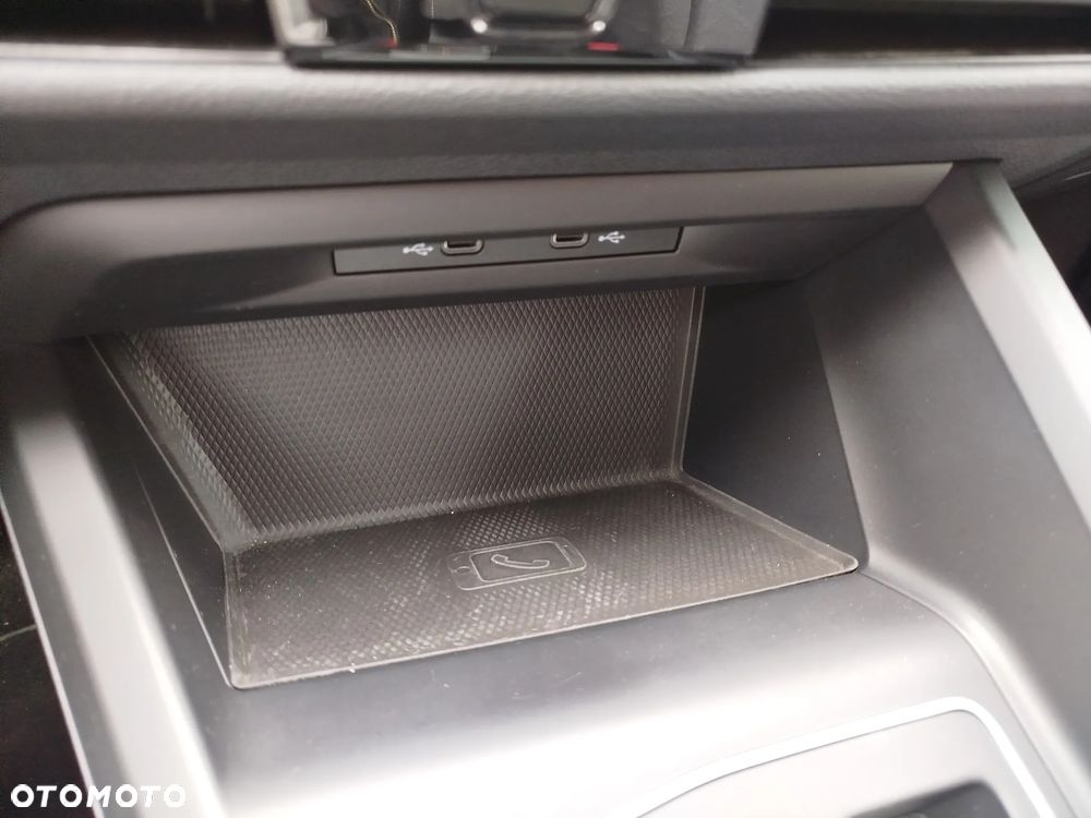 Volkswagen Golf Variant 2.0 TDI SCR DSG Life - 15