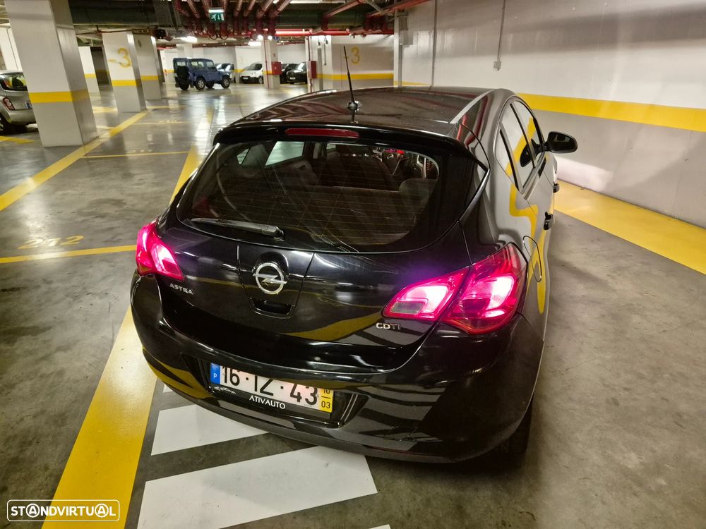 Opel Astra 1.7 CDTI Enjoy - 10