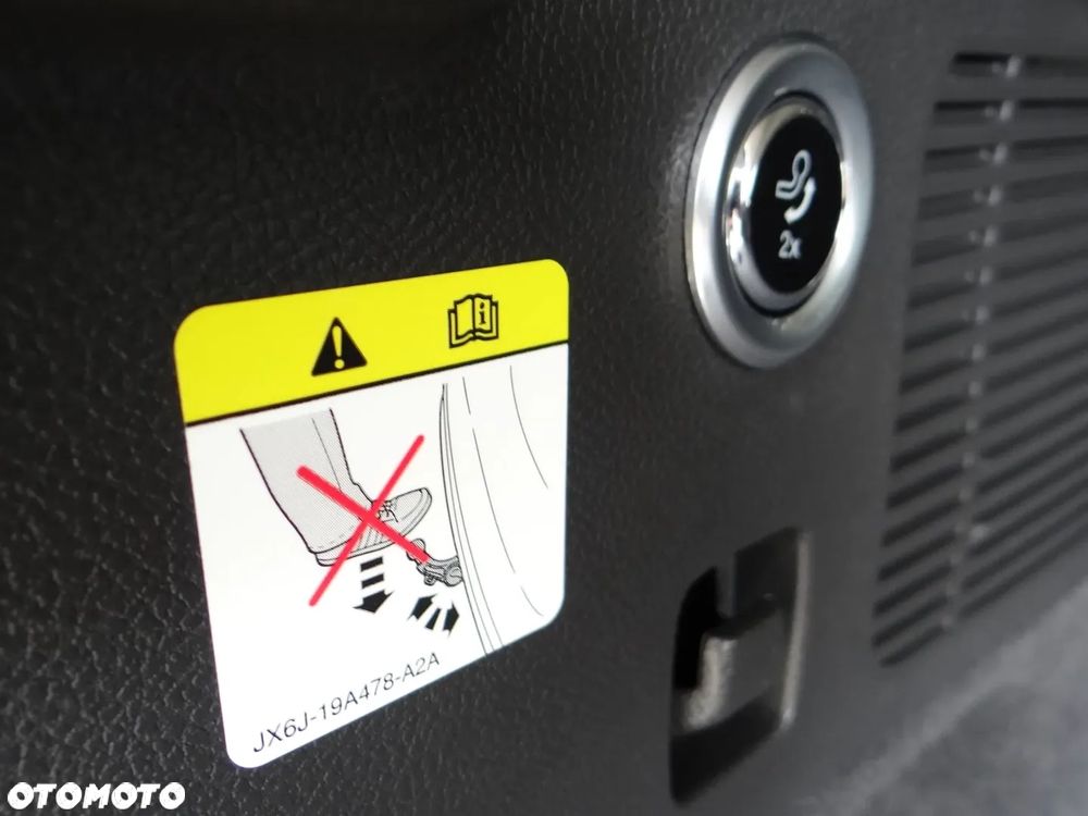 Ford Mondeo 2.0 EcoBlue Business Edition - 24