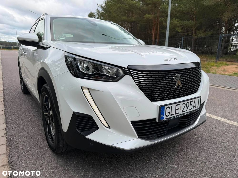 Peugeot 2008 1.5 BlueHDi Allure S&S EAT8 - 11