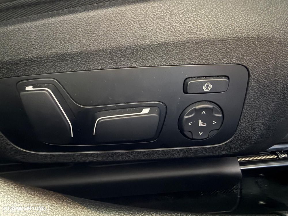 BMW M3 Competition M xDrive - 48