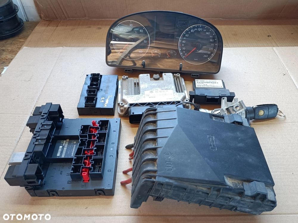 Touran I zestaw startowy komputer 1,9TDI 105KM manual LIFT EU Volkswagen - 1