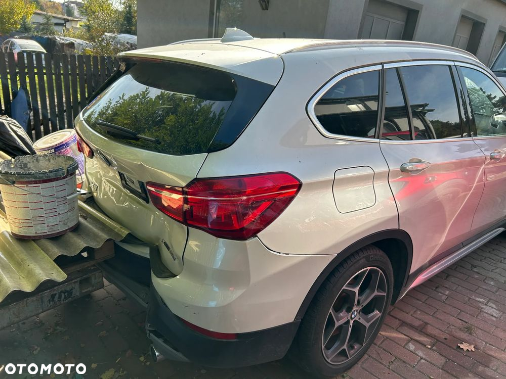 BMW X1 xDrive25i xLine - 17