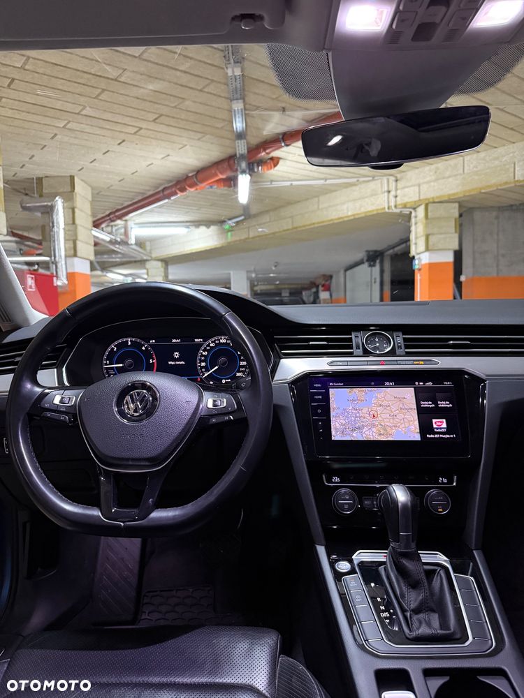 Volkswagen Passat 2.0 TDI SCR DSG 4Motion Business - 10