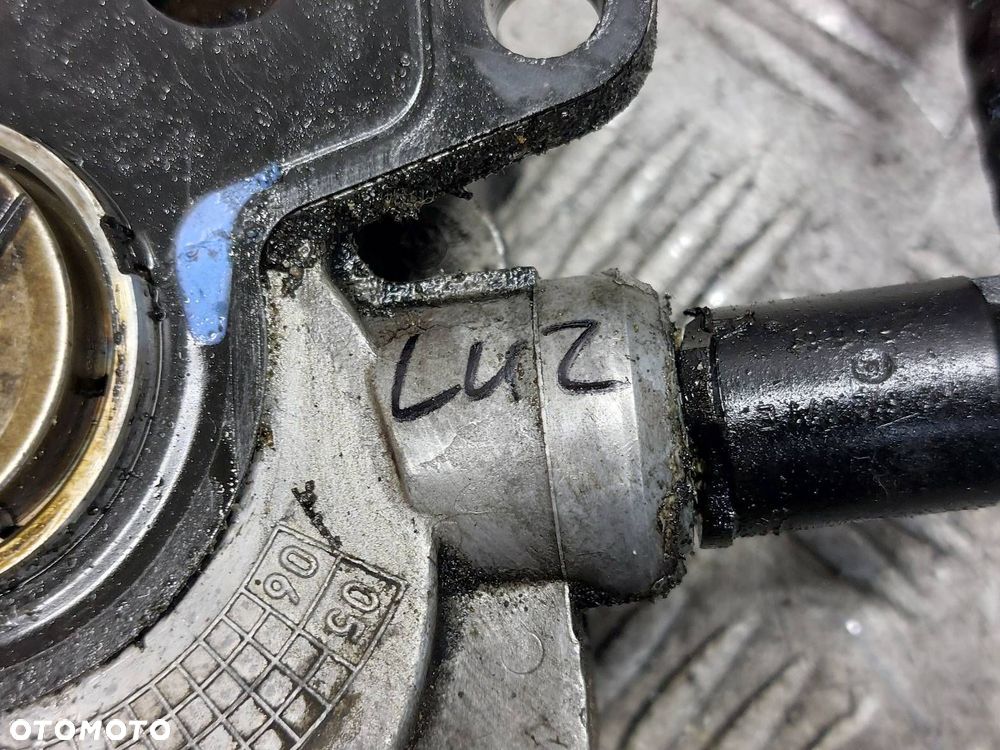 POMPA VACUM VOLKSWAGEN PASSAT B6 2.0 TDI 038145209K - 2