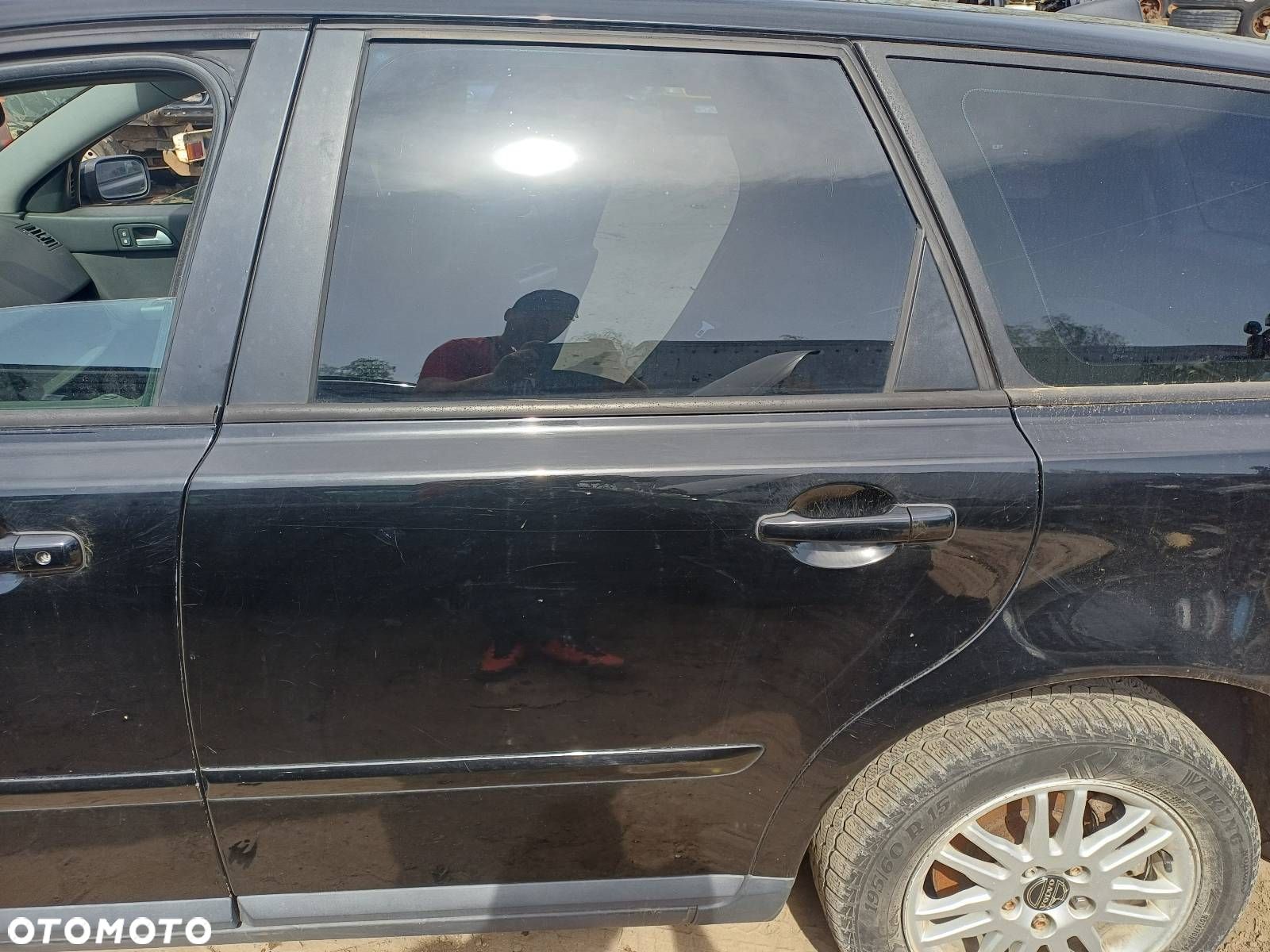 DRZWI KOMPLETNE LEWY TYŁ VOLVO V50 I 019-26 - 1