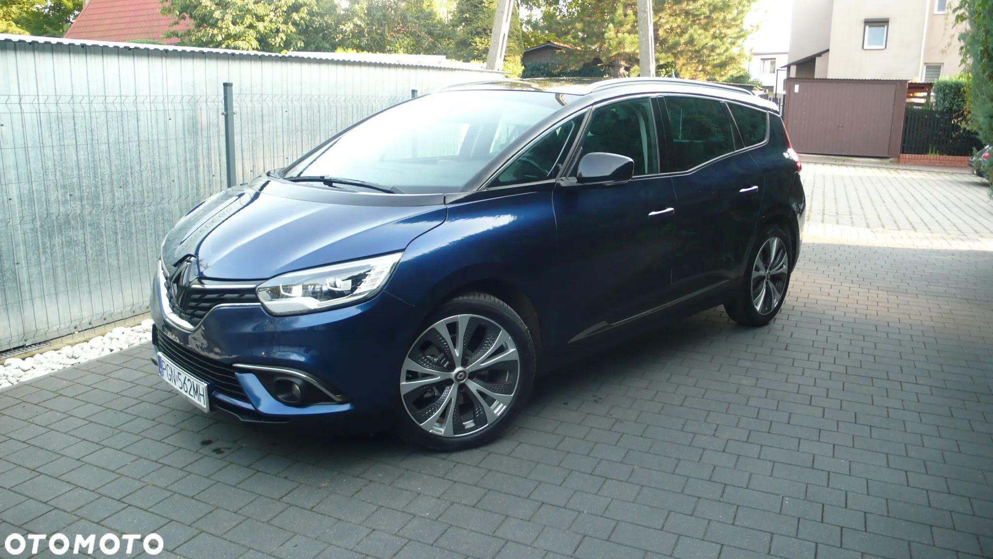 Renault Grand Scenic TCe 140 GPF EDC BLACK EDITION - 1
