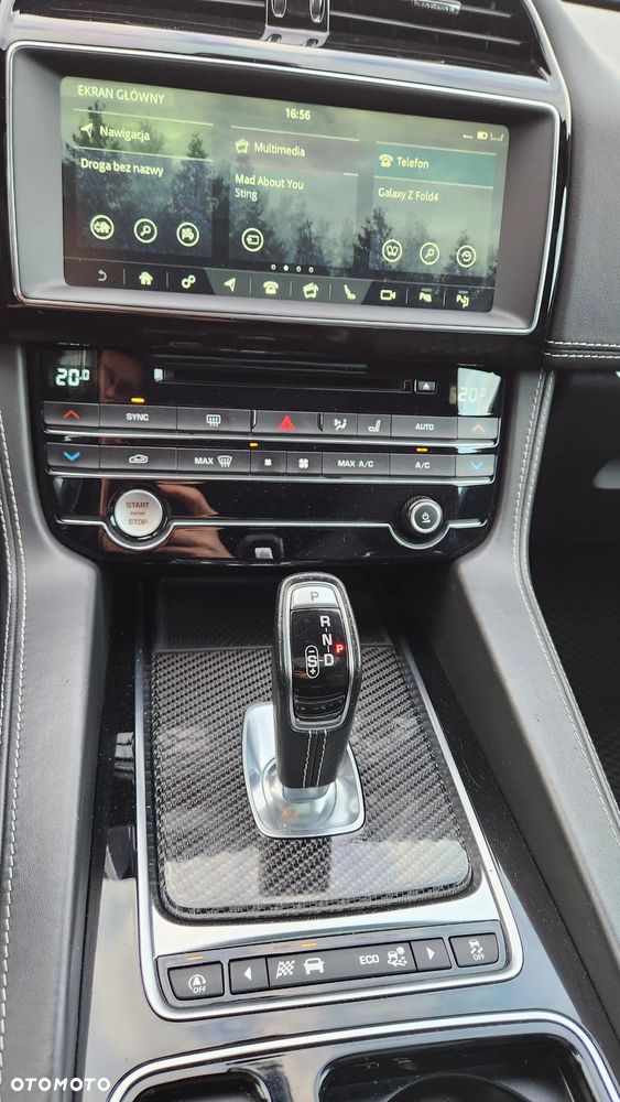 Jaguar F-Pace P550 AWD SVR - 7