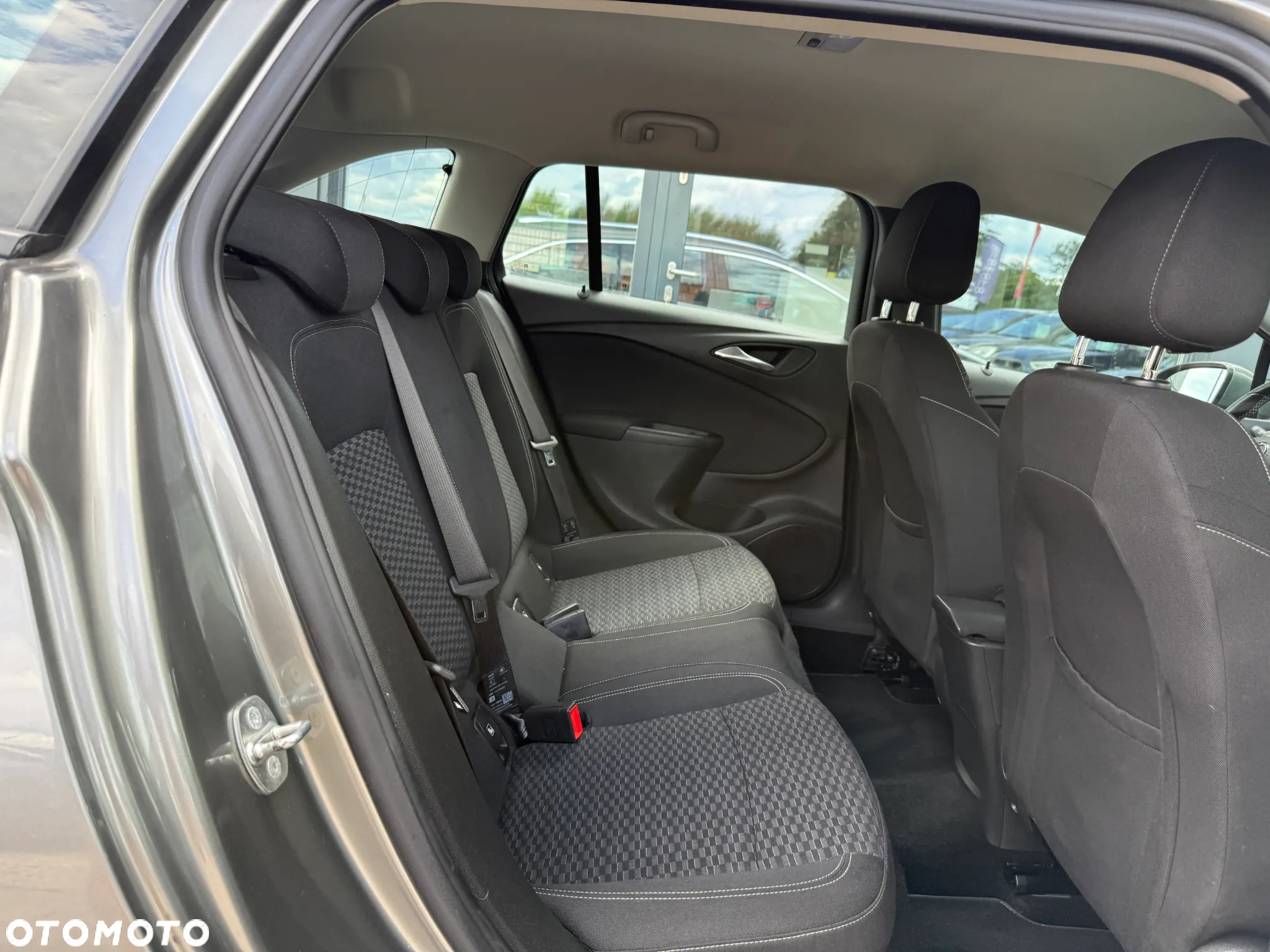 Opel Astra 1.6 CDTI Active - 33