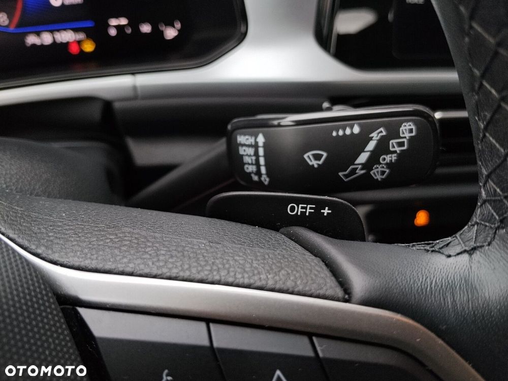 Volkswagen T-Roc 1.5 TSI Life DSG - 36