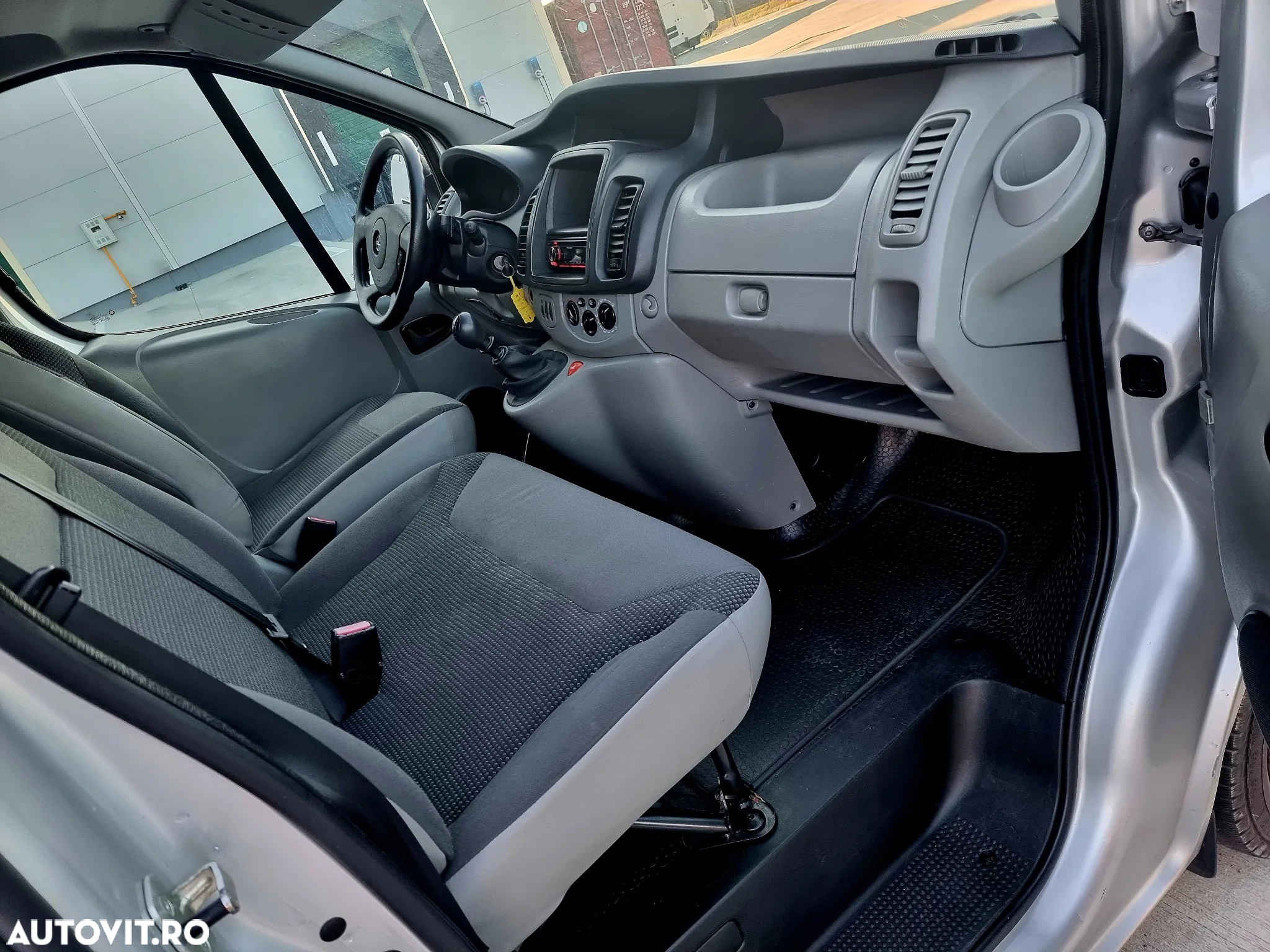 Opel Vivaro Combi 2.0 CDTI LWB EURO5 - 7