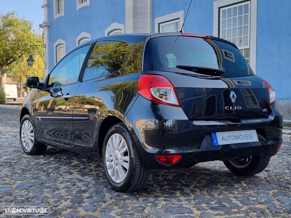 Renault Clio 1.5 dCi GT - 2