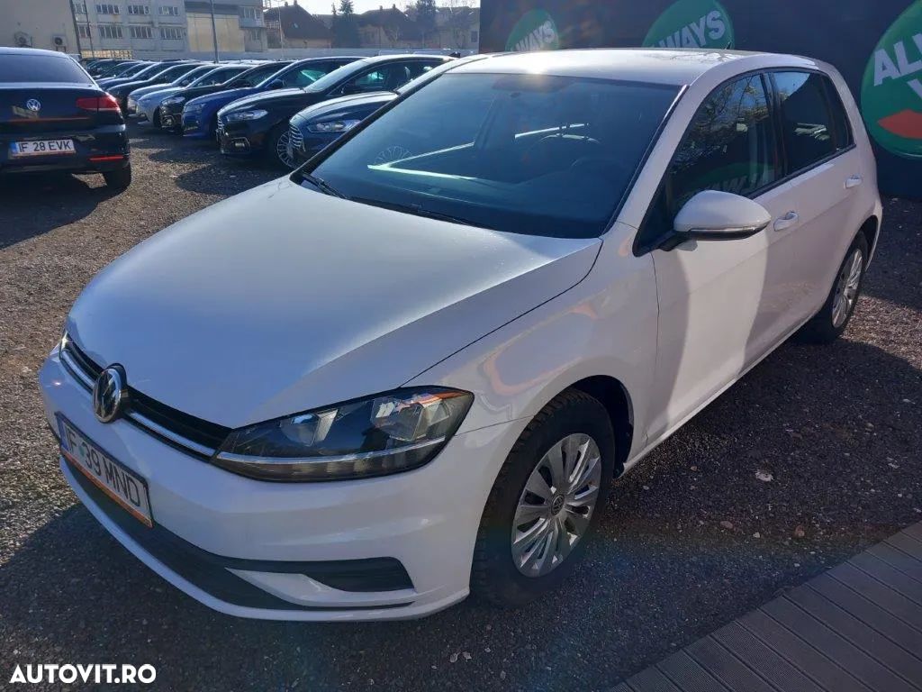 Volkswagen Golf 1.6 TDI Comfortline - 1