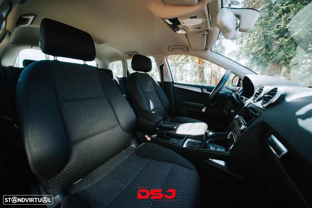 Audi A3 Sportback 1.6 TDI DPF S tronic S line Sport Pack - 25