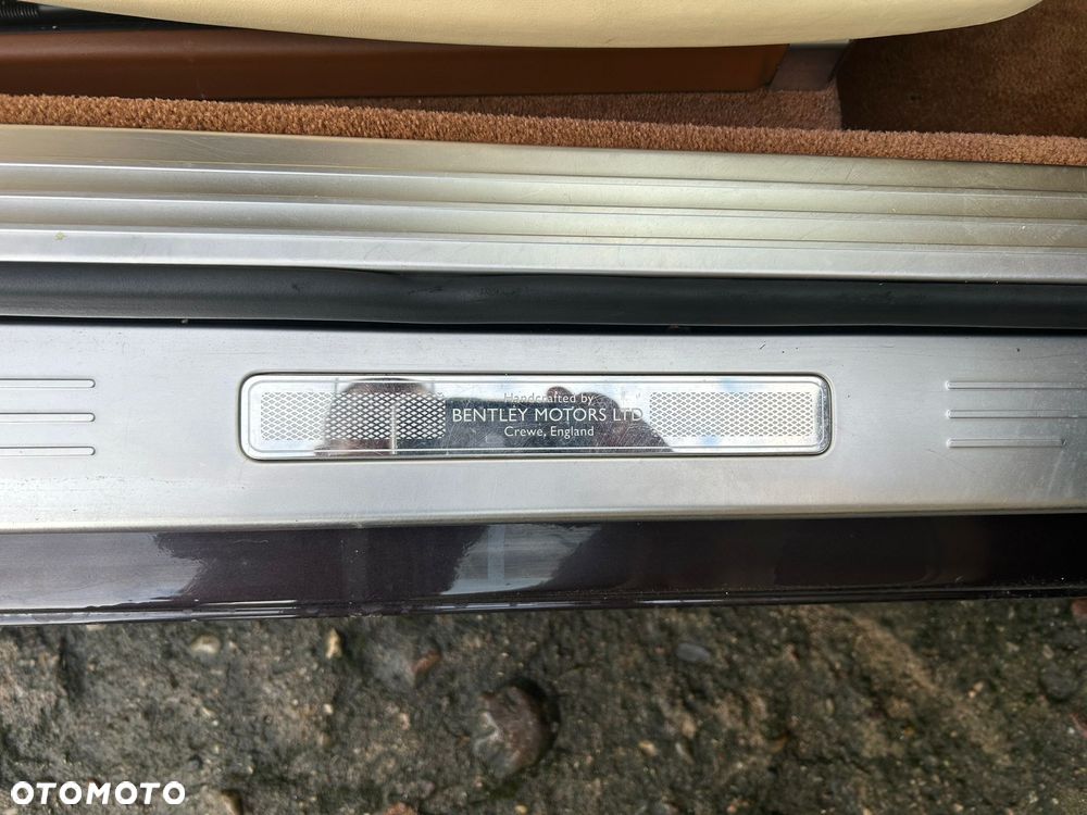 Bentley Continental GT - 14