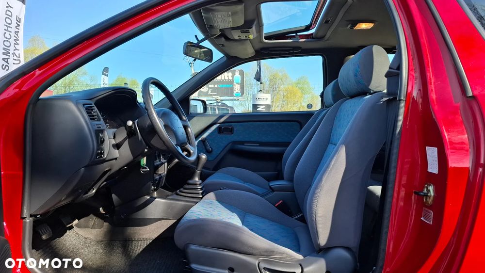 Nissan Almera 1.4 S - 18