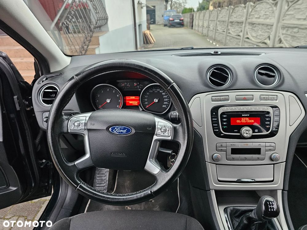 Ford Mondeo 2.0 Trend - 34