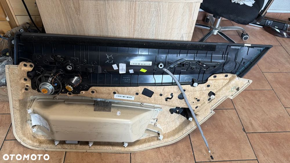 BMW F02 TAPICERKA DRZWI LEWY TYŁ - 3