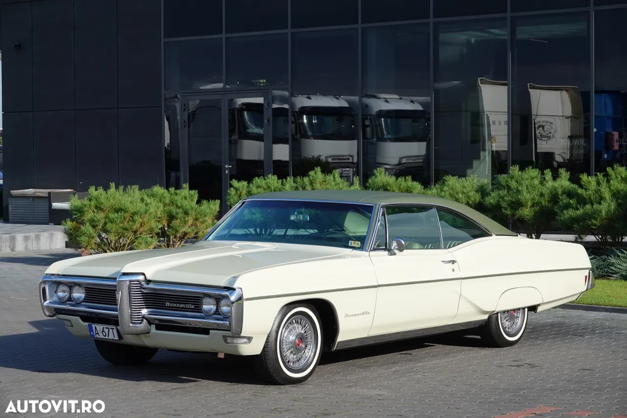 Pontiac Bonneville - 2