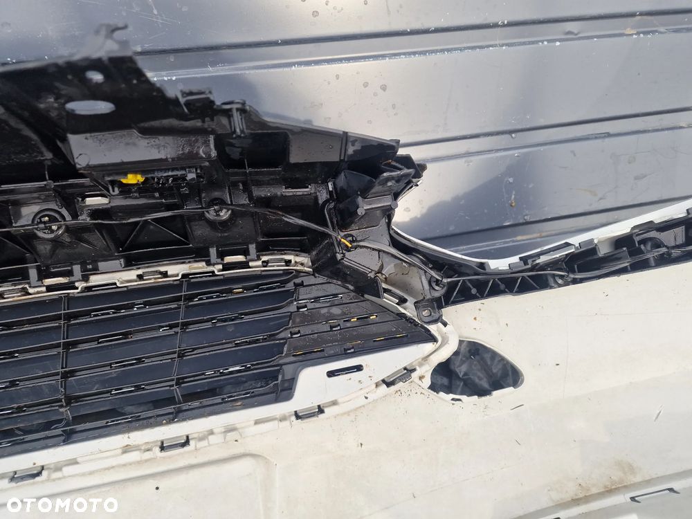 22/ zderzak przedni ford focus mk3 3 - 8