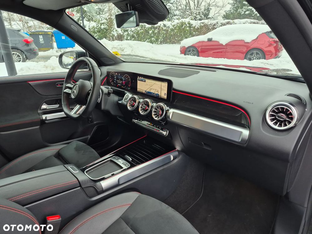 Mercedes-Benz GLB 200 AMG Line 7G-DCT - 34