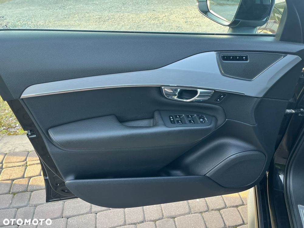 Volvo XC 90 D5 AWD Momentum 7os - 14