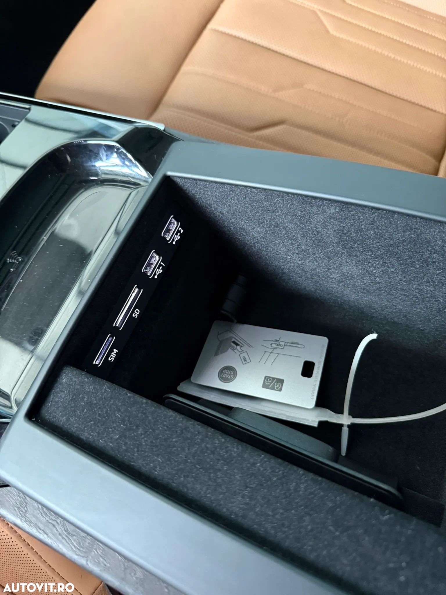 Audi A8 55 TFSI quattro Tiptronic MHEV - 29