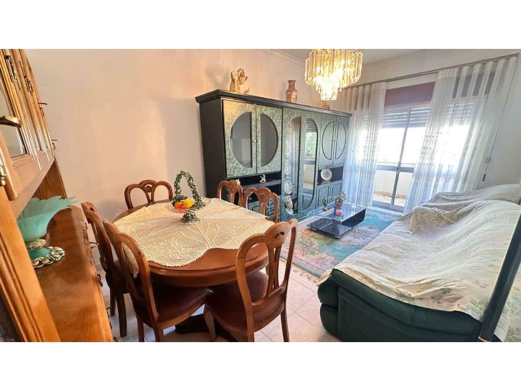 Apartamento T3 para venda em Castanheira do Ribatejo - Grande imagem: 2/32