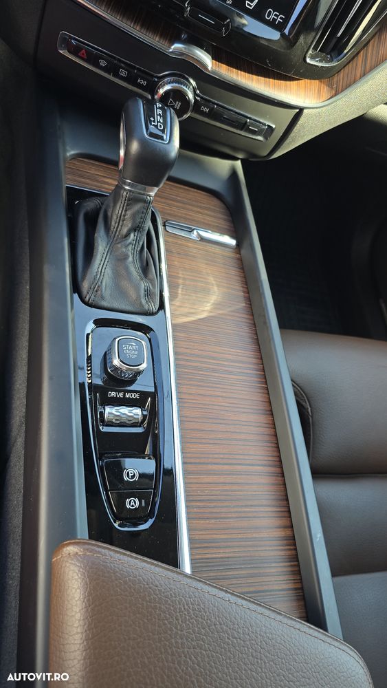 Volvo XC 60 D4 AWD Inscription - 16