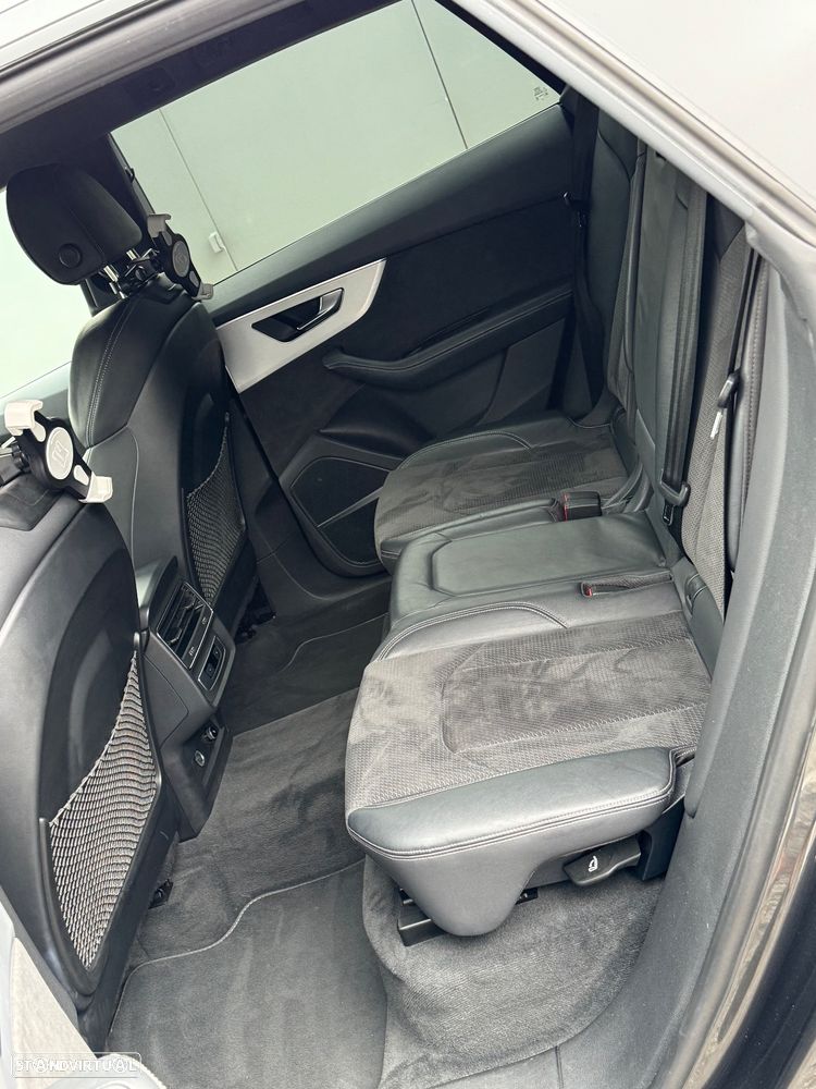 Audi Q8 60 TFSIe quattro S line Tiptronic - 40