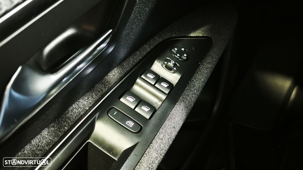 Peugeot 3008 1.6 BlueHDi Style EAT6 - 14