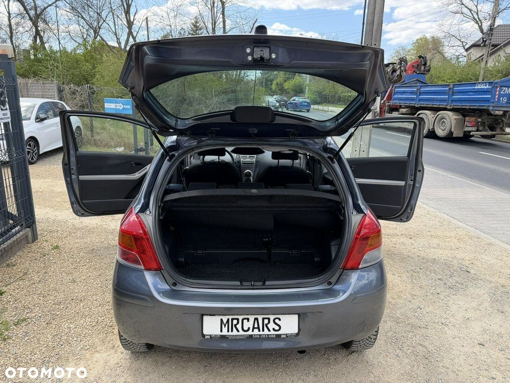 Toyota Yaris - 21