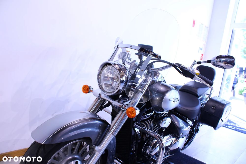 Suzuki Intruder - 30